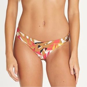 New with tags Billlabong tropic nights bikini bottoms!